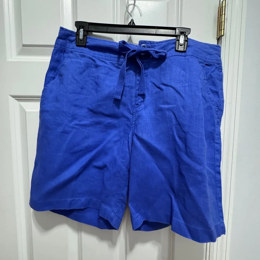Jones New York size 14 100% linen shorts blue